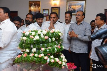 Celebrities Pay Homage to Vijaya Nirmala Garu